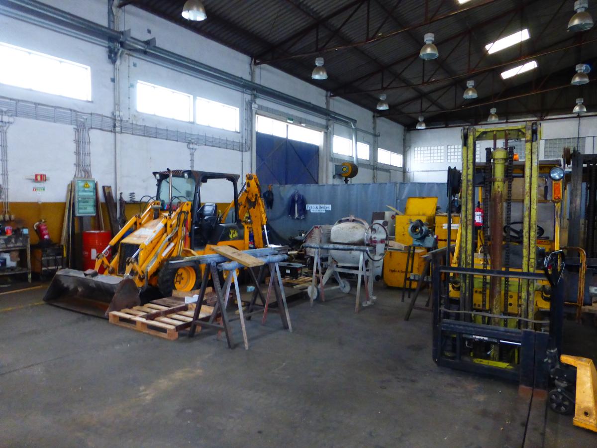 ESCRITÓRIO, OFICINA, ARMAZÉM ( 302 e 305 )